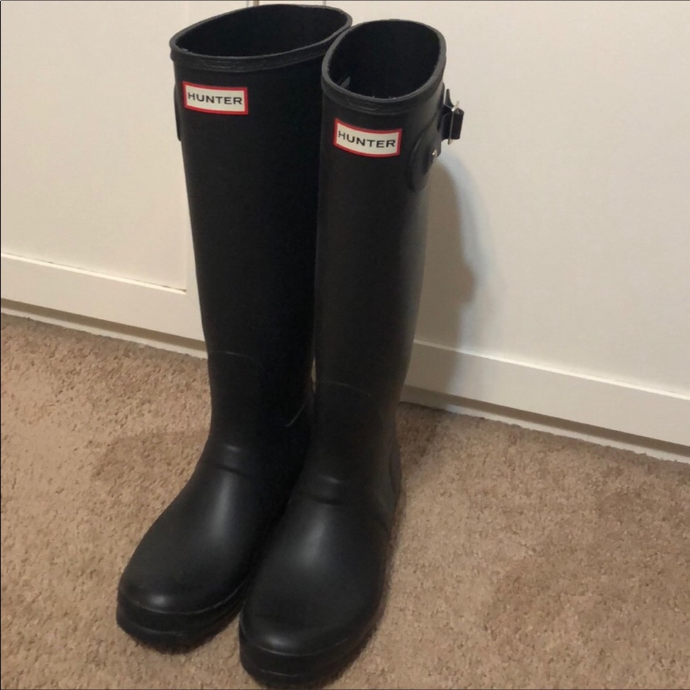 Tall matte black Hunter rain boots